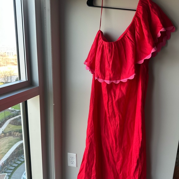 New with tags Tuckernuck Hibiscus Elegant Red One-Shoulder Dress - Picture 5 of 7